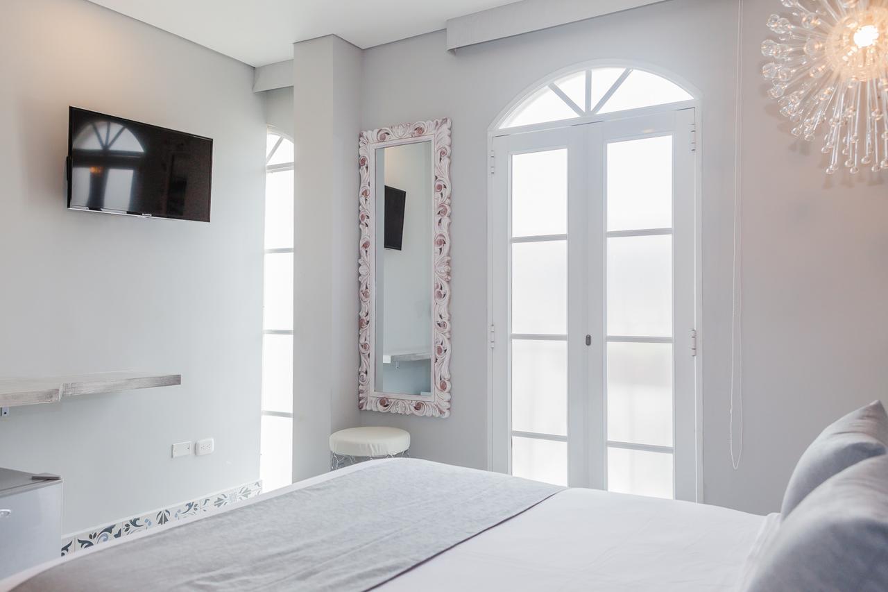 Hotel Boutique Adaz 4*