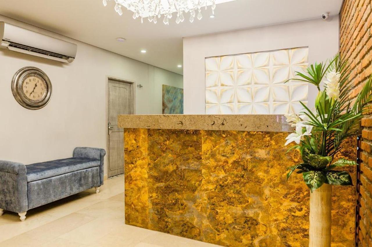 Boutique Adaz 4*