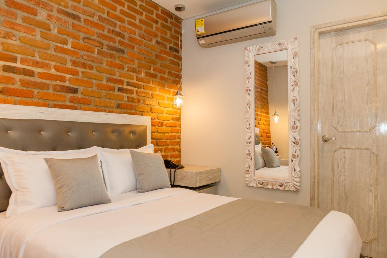 Boutique Adaz Hotel
